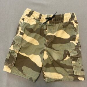 Kids size 6-7 Camouflage Cargo Shorts